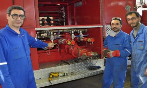بازسازی خودرو کف‌ساز آتش‌نشانی در پالایشگاه اصفهان
