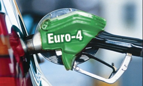 بنزین یورو ۴ به تأسیسات همدان و ملایر منطقه مرکزی رسید