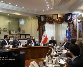 دیدار سرزده رئیس‌جمهوری از وزارت نفت/ قدردانی از عملکرد ۱۲ روزه در مدیریت جنگ