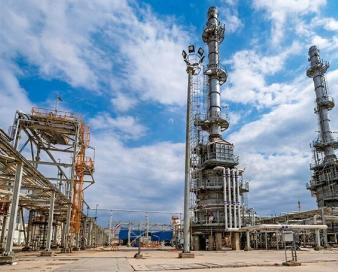 آغاز فاز دوم توسعه میدان آذر برای افزایش تولید نفت