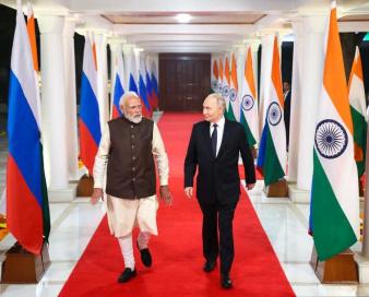 انتقاد پوتین از فشار آمریکا بر هند برای خرید نفت روسیه