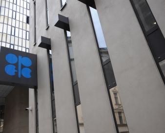 افزایش ۸ دلاری قیمت سبد نفتی اوپک در ژانویه ۲۰۲۶